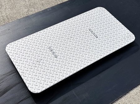 グリストラップ 蓋:（イ）のタイプのグリストラップの蓋を大阪市北区の中華料理店様へ